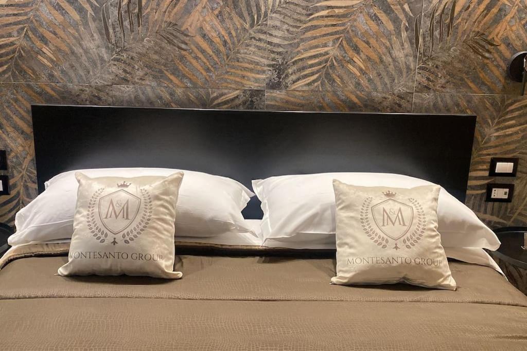 Montesantogroup Suite House Nel Centro Di Napoli Zewnętrze zdjęcie