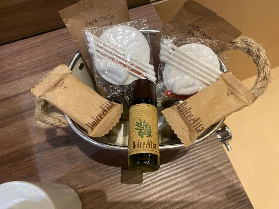 Montesantogroup Suite House Nel Centro Di Napoli Zewnętrze zdjęcie