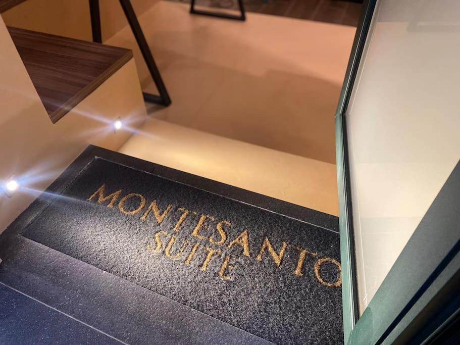 Montesantogroup Suite House Nel Centro Di Napoli Zewnętrze zdjęcie